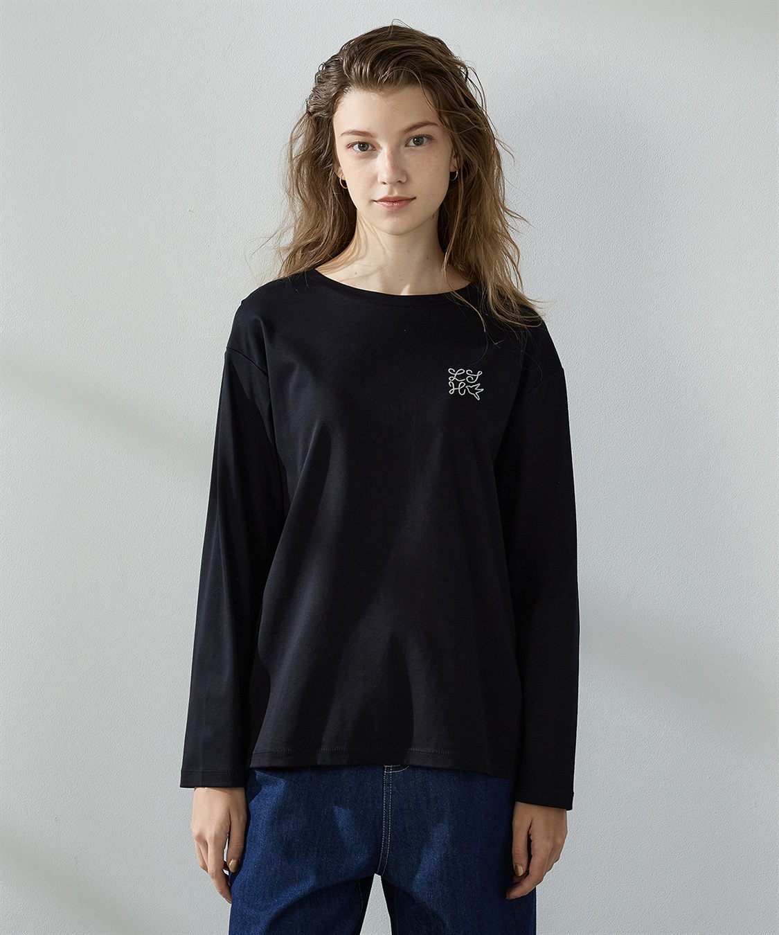 SHE'll SLEEP 刺繍Tシャツ 黒 XL SHE'll SLEEP 刺繍Tシャツ 黒 XL