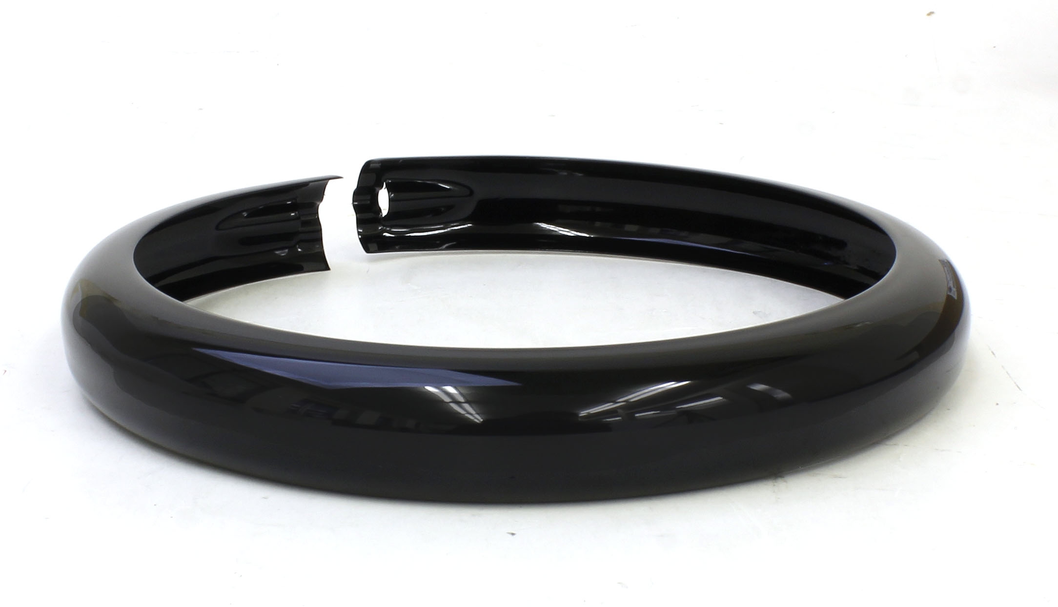 ヘッドライト・トリムリング・グロスブラック - Harley Davidson