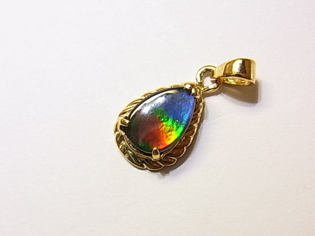 アンモライト18金ペンダントトップ 【アンモライト研究所・化石