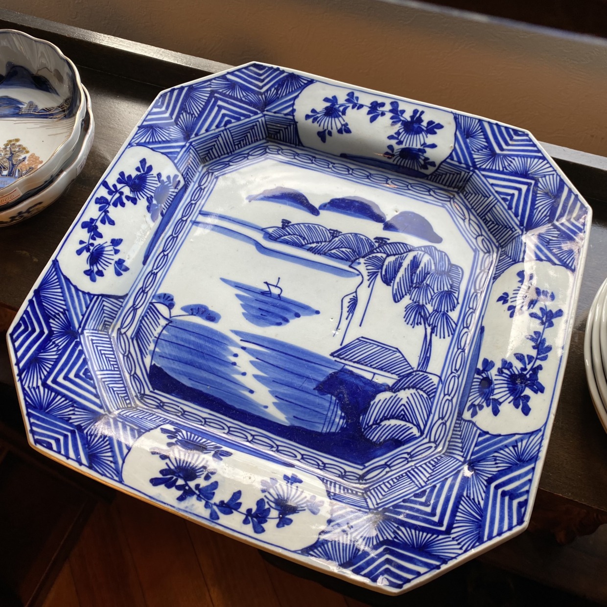 伊万里焼 染付 角皿 線書き山水画 | Antique Nanae