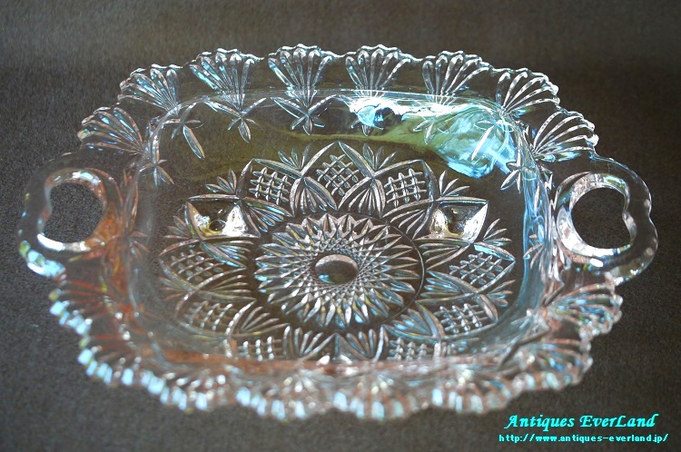 ヴィクトリアン ピンク プレスガラス サービスプレート サービング