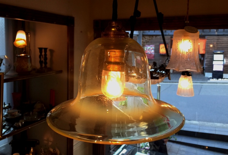 シェードランプ ヴァセリンガラス 天吊りランプ / アンティーク 英国製