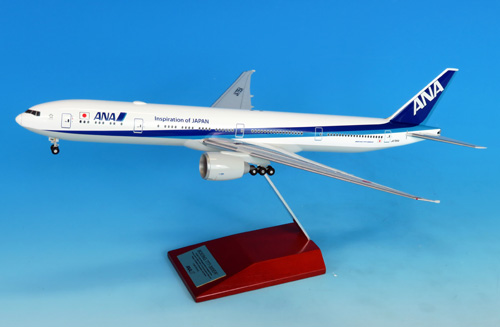 NH20167 1：200 BOEING 777-300ER JA795A スナップフィットモデル