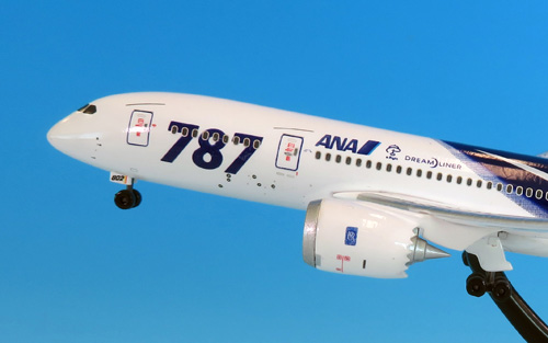 NH40114 1:400 BOEING 787-8 JA801A 特別塗装機 ABS樹脂完成品（ギア