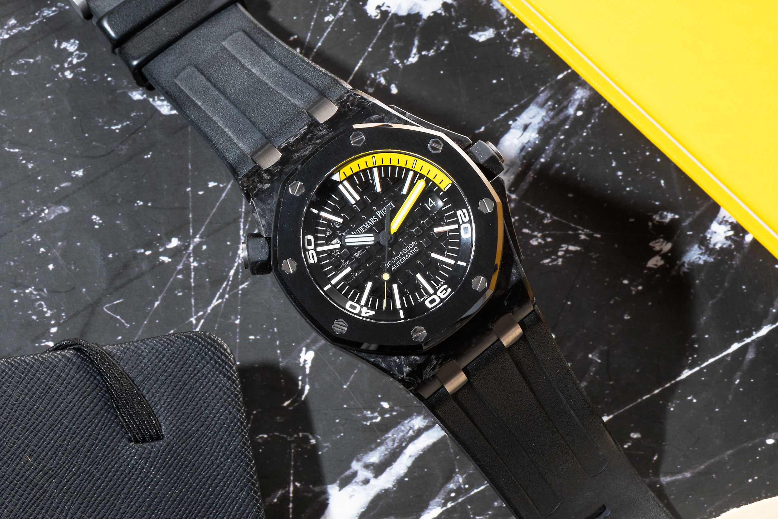 Audemars Piguet Royal Oak Offshore Diver Carbon – Analog:Shift