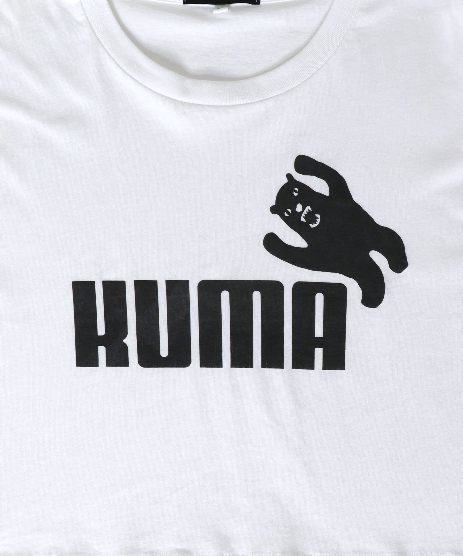 BLACK SCORE】KUMA クロップドTシャツ | AND ON JIONE STORE