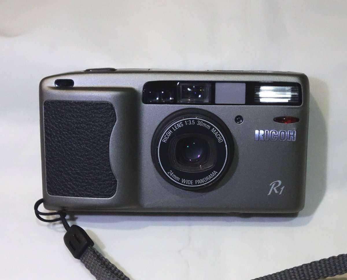 Ricoh フィルムカメラ R1s グレー フィルムカメラ RICOH R1s Ricoh R1s