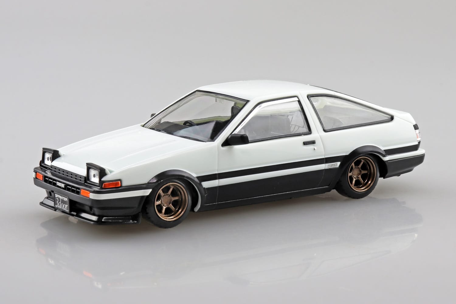1/24 トヨタ カローラトレノ AE86 カスタム Amazon | JADA TOYS 1/24