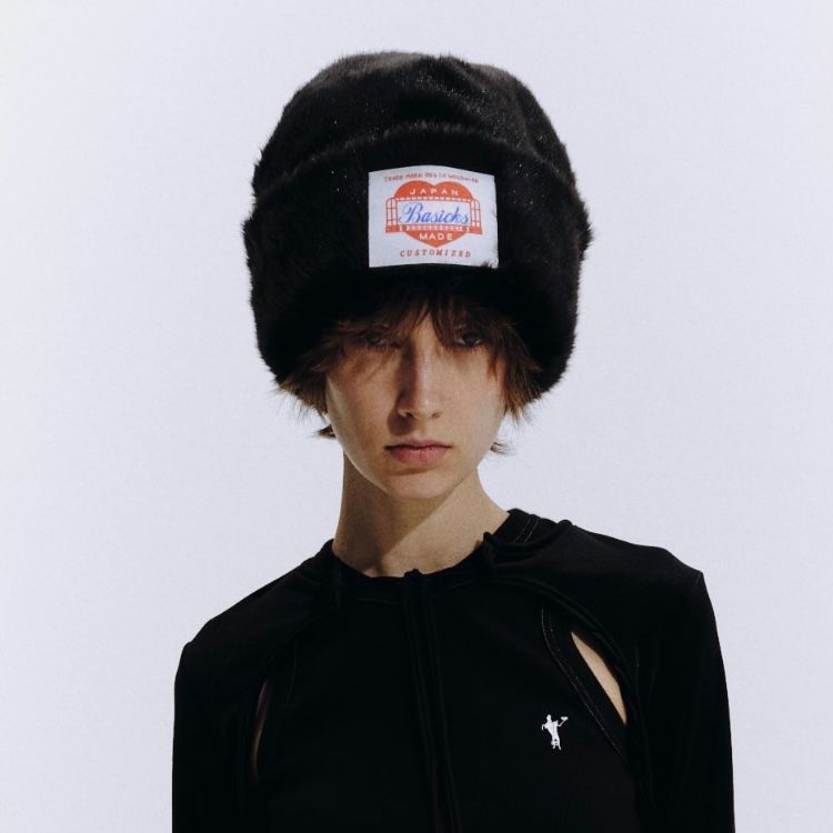 BASICKS耳付き黒ニット帽 BASICKS耳付き黒ニット帽 BASICKS耳付き黒