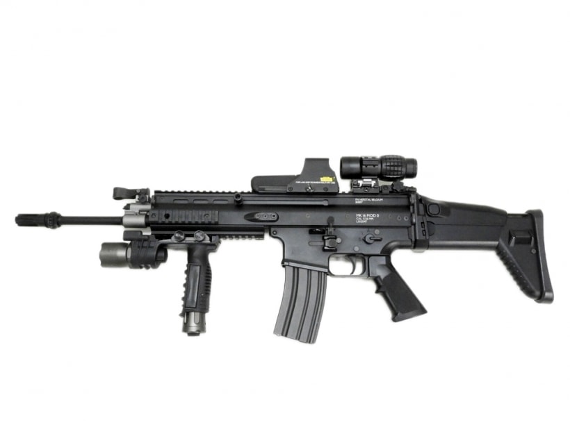 次世代電動ガン SCAR-L 付属品多数 次世代電動ガン SCAR-L 付属品多数