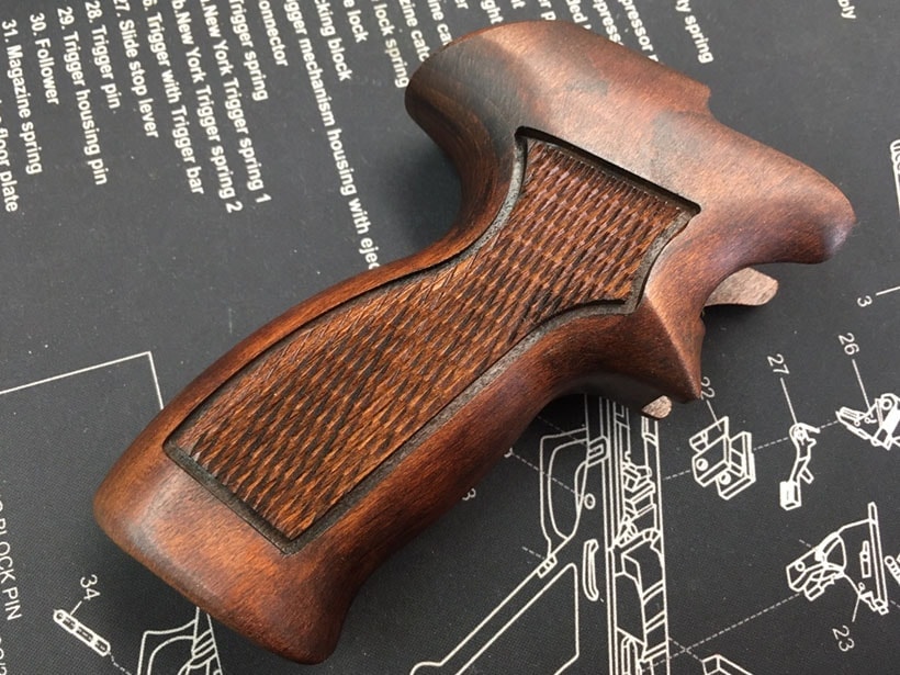 マテバリボルバー 木製グリップ ガスガン マルシン 弾6発付き マルシン