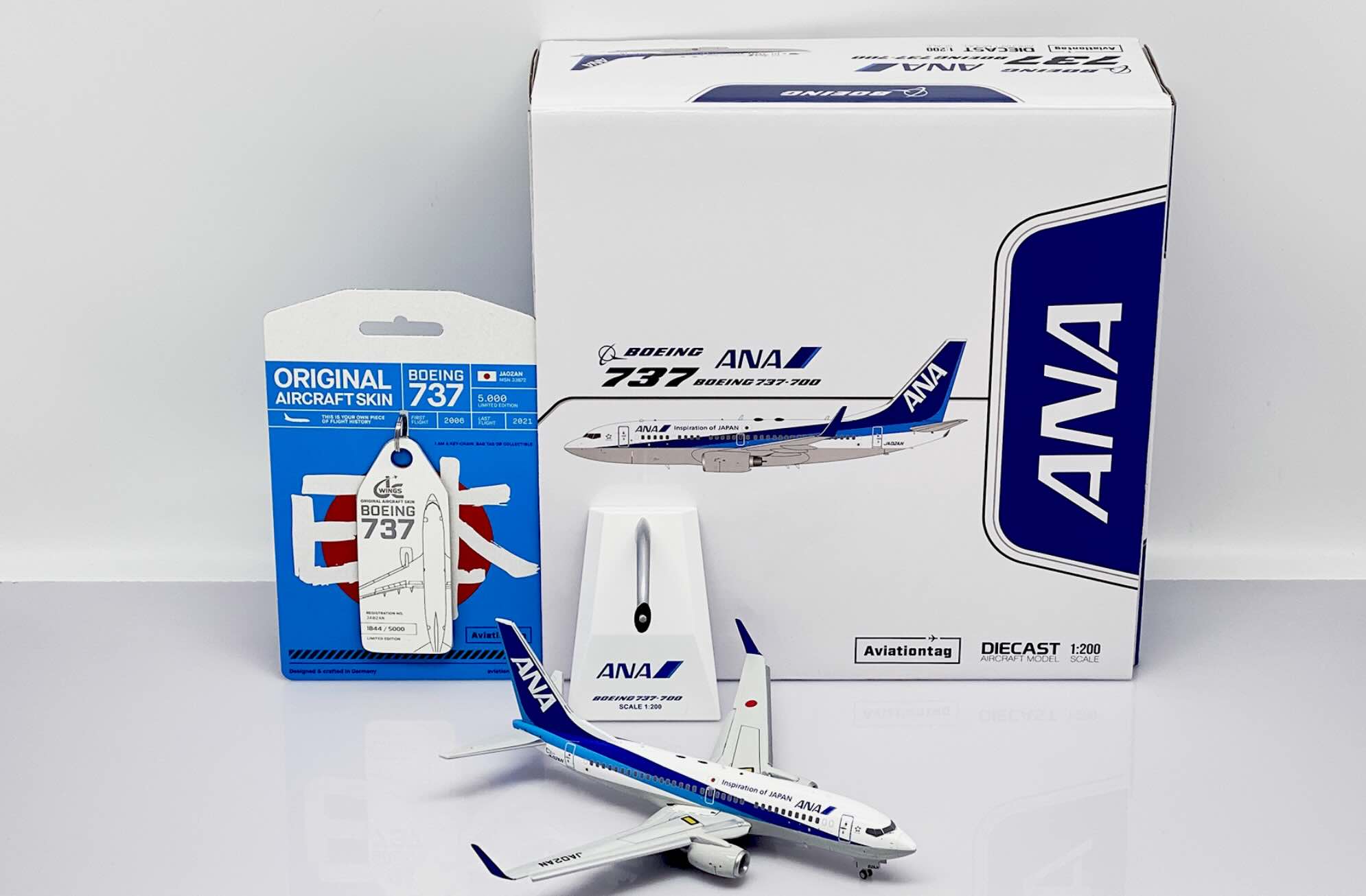 SA2023A All Nippon Airways (ANA) B737-700 JA02AN (Flaps Down