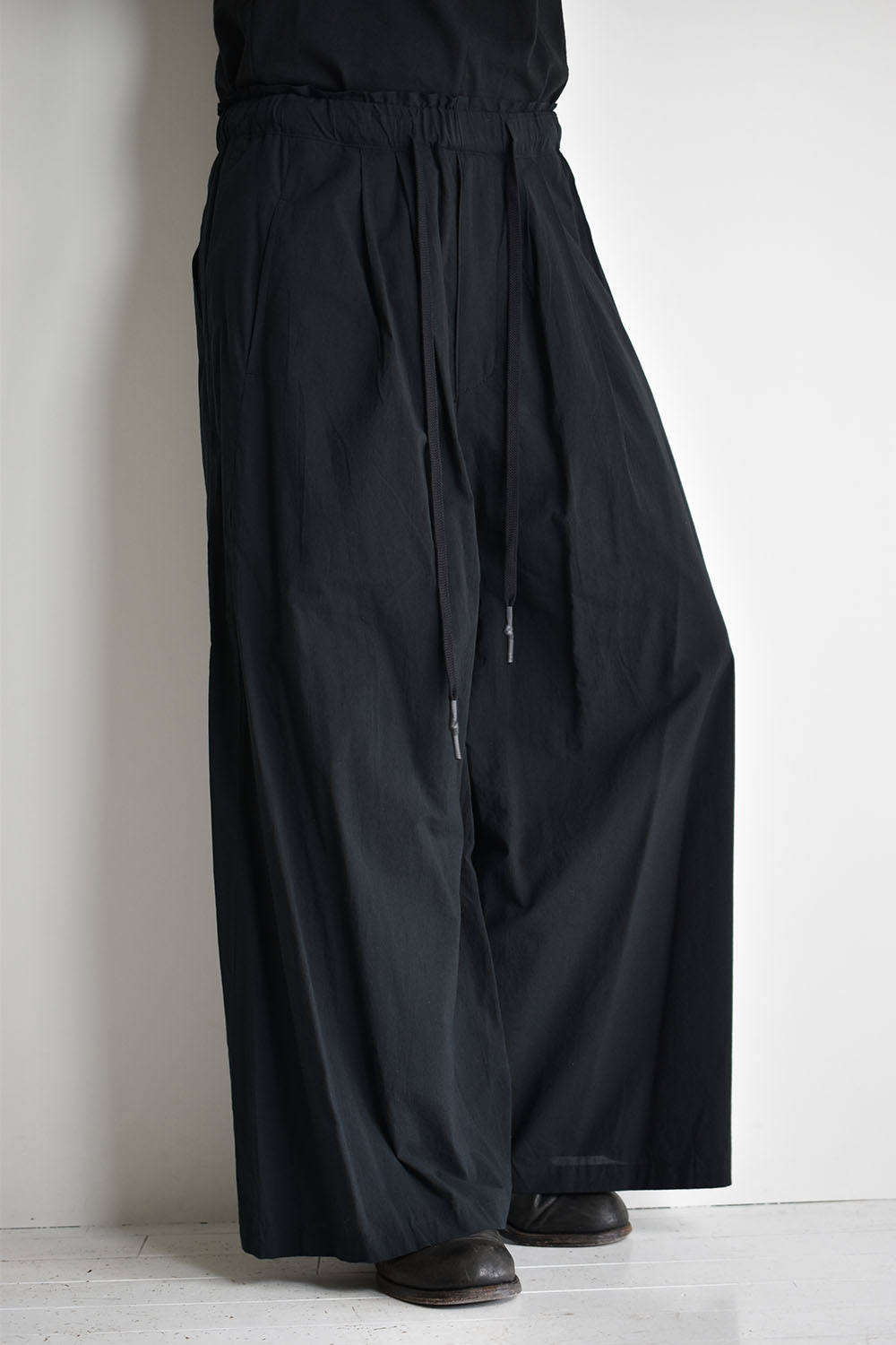 nude masahikomaruyama 黒 サルエルパンツ リネン100 美品 ヌード