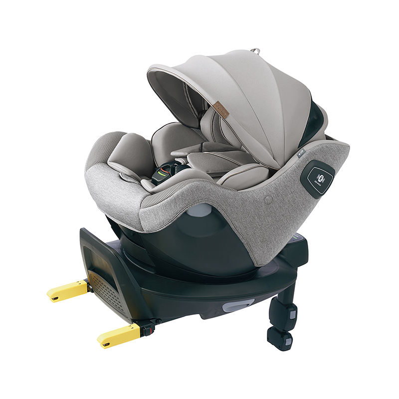 回転式コンパクトベッド型チャイルドシート「クルリラ エックス プラス