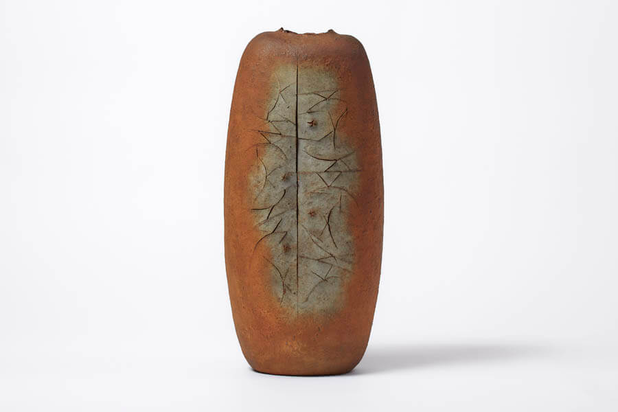 河本五郎 染付角壺 共箱 ￼高17口3・3.7胴径9.5・10.6底11.4cm 河本