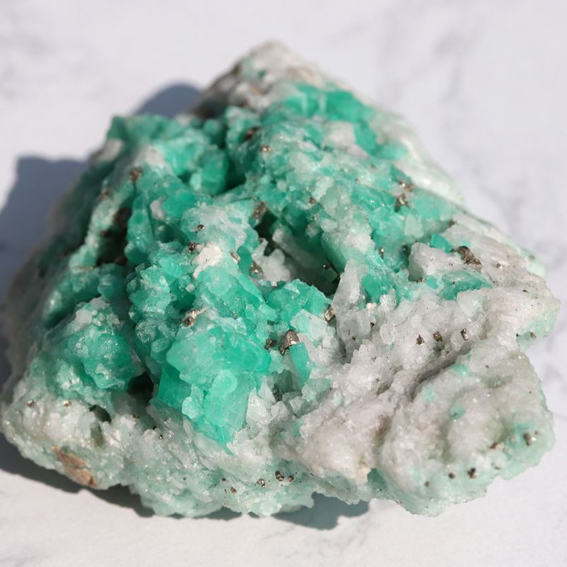 天然無処理！激レア品！コロンビア産エメラルド原石-007水晶クラスター