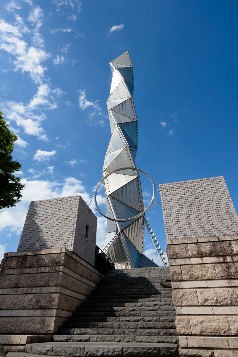 石塑粘土 立体作品 「高い塔の家」 No.3 オブジェ 現代美術 石塑粘土