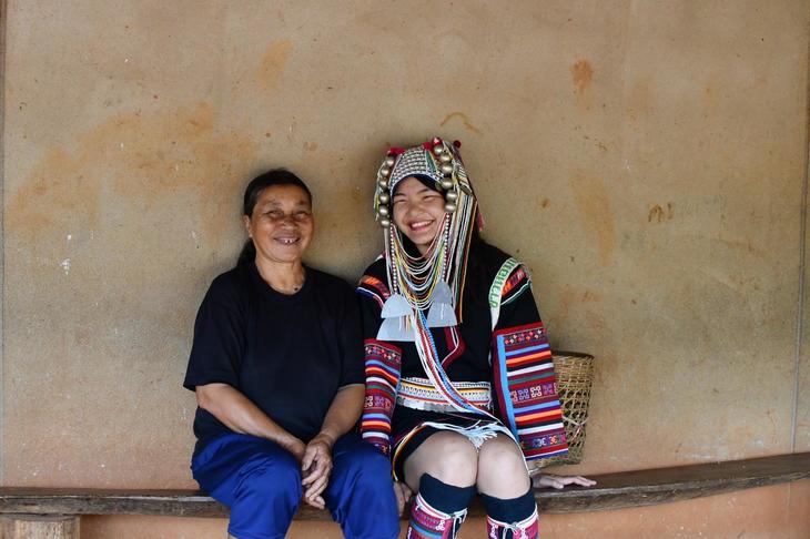 タイ 古布製山岳民族衣装 デッドストック 中国 タイ ベトナム山岳民族