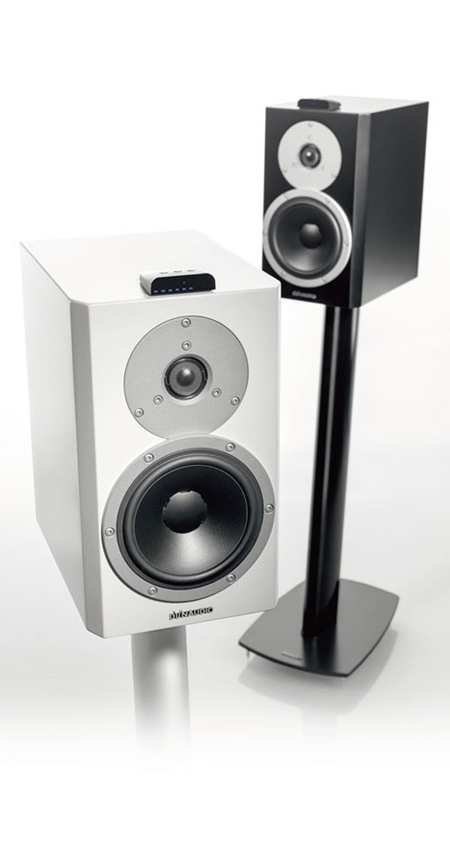 Dynaudio Xeo 4フロアスピーカーとスタンド2個セット、サテンホワイト