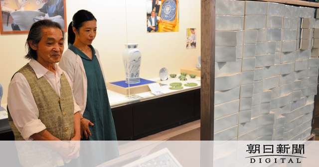 山形の幻の磁器「上の畑焼」 復活・継承の父娘が展覧会 [山形県]：朝日新聞