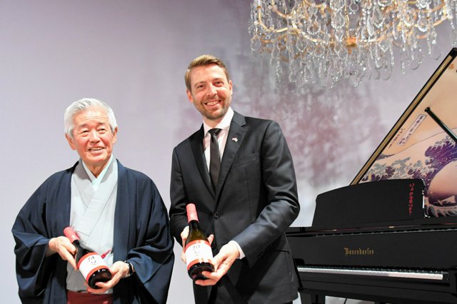 ワルツを聞かせた「特別な獺祭」、万博で発表 オーストリアとコラボ