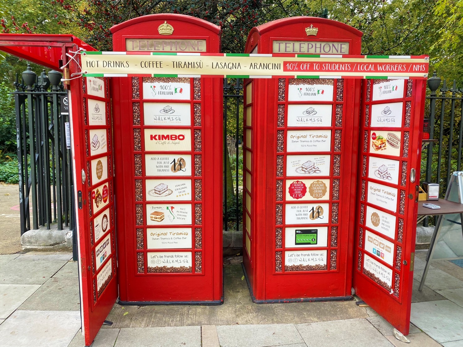 ロンドンの象徴 レッド フォン ボックス ロンドンの象徴 レッド フォン