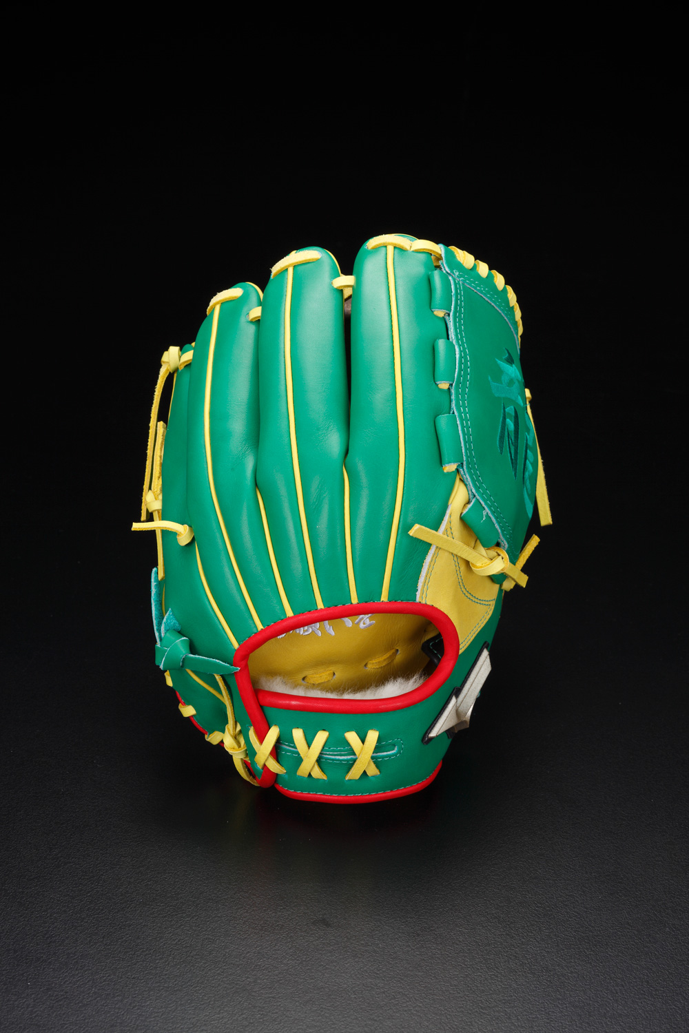 ワクワクすっぞ！ バンダイ・ミズノがドラゴンボールZと超(スーパー