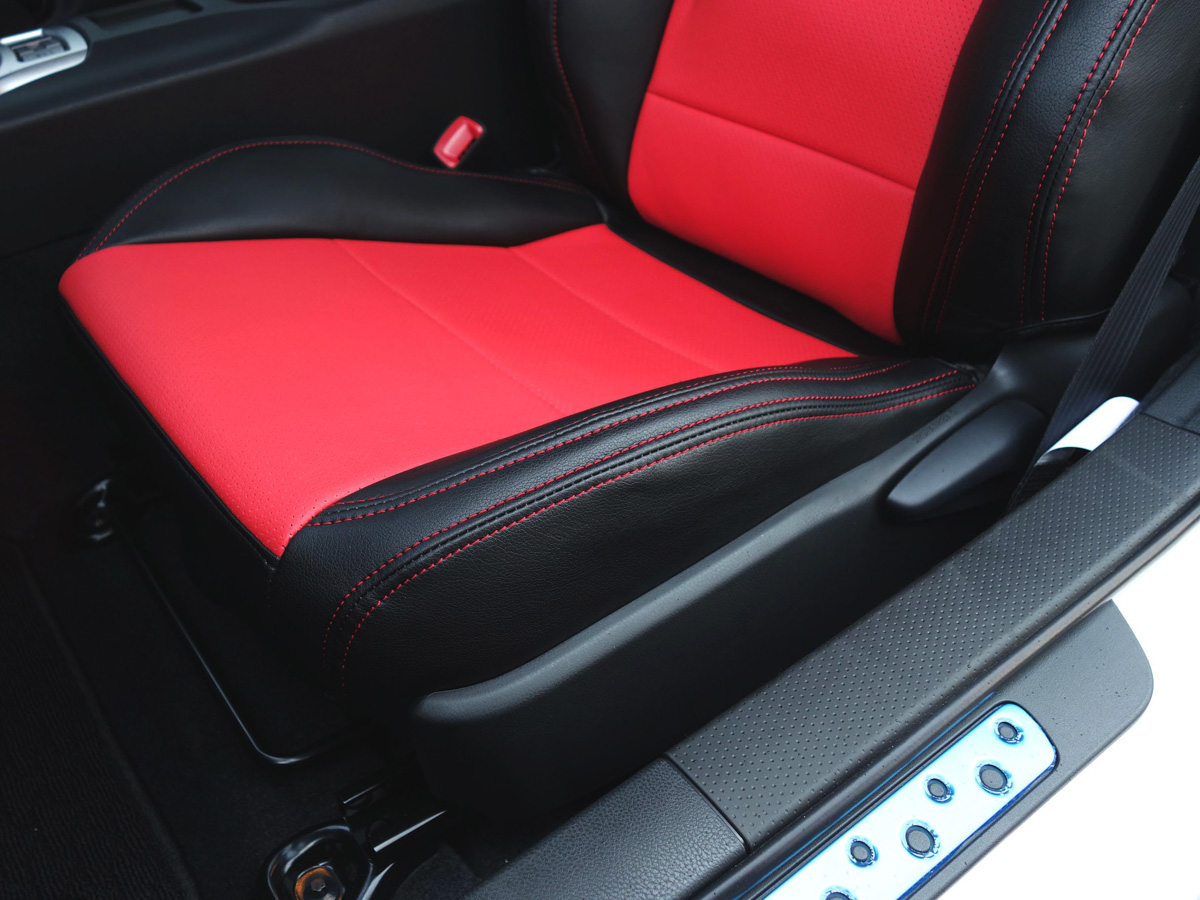 86/BRZ Z6系 シートカバー | 86/BRZ 6系 専用 商品詳細情報 | オートウェア