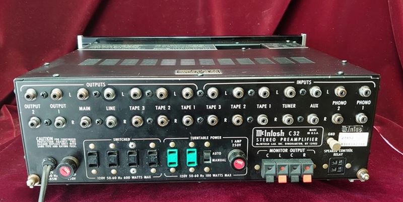 マッキントッシュ McIntosh C32 プリアンプ