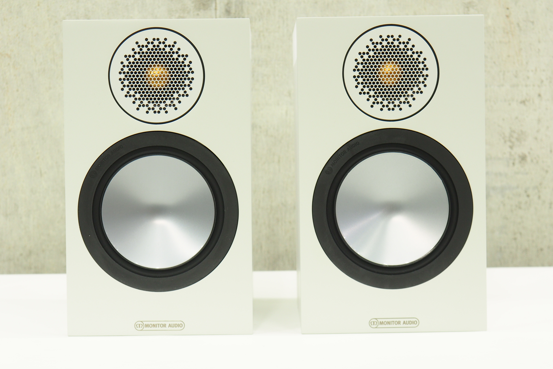 アバックWEB-SHOP / 【中古】MonitorAudio Bronze50-6G(WH)【コード01