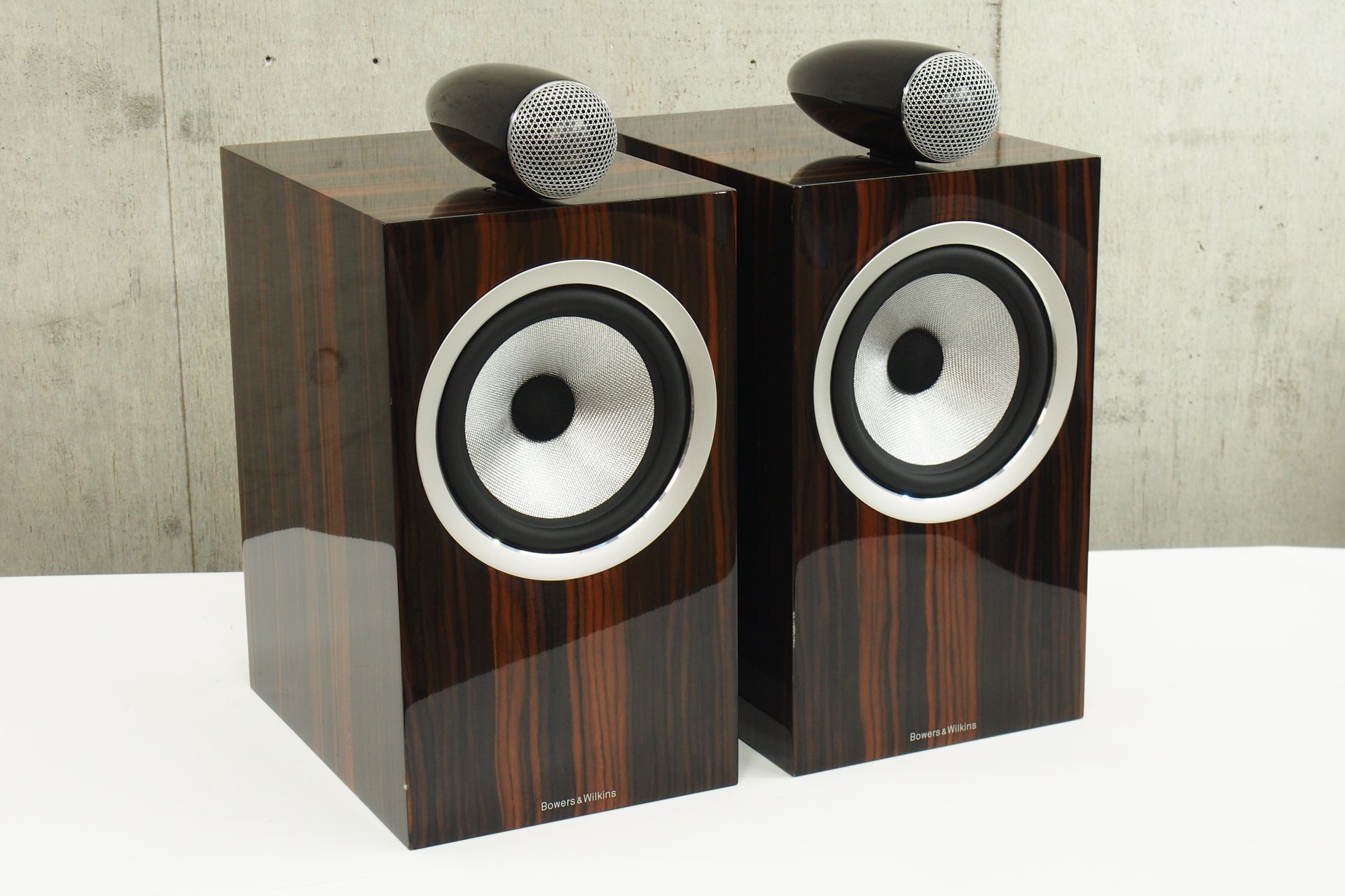 lichfieldさまB&Wブックシェルフスピーカー 705S2