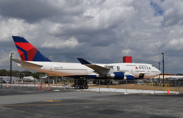 デルタ航空、747-400初号機公開 アトランタの航空博物館