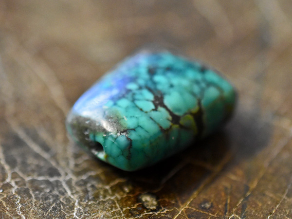 2312】OLDチベタンターコイズ緑色網目模様偏平四角型ビーズ2,とんぼ玉