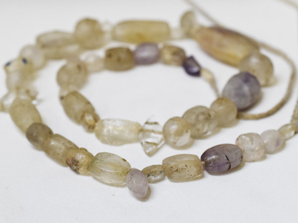 どちらかと言えば,とんぼ玉,アンティークビーズ,蜻蛉玉,パワーストーン