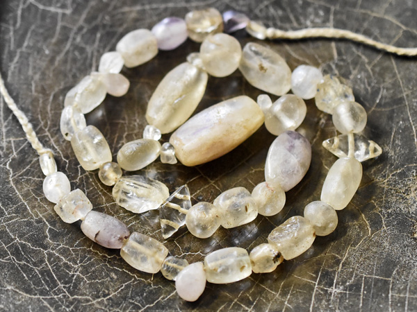 どちらかと言えば,とんぼ玉,アンティークビーズ,蜻蛉玉,パワーストーン