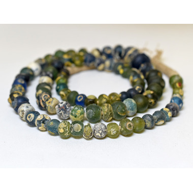 発掘ビーズ 千年前のイスラム玉 存在感大（2025081504） 発掘ビーズ