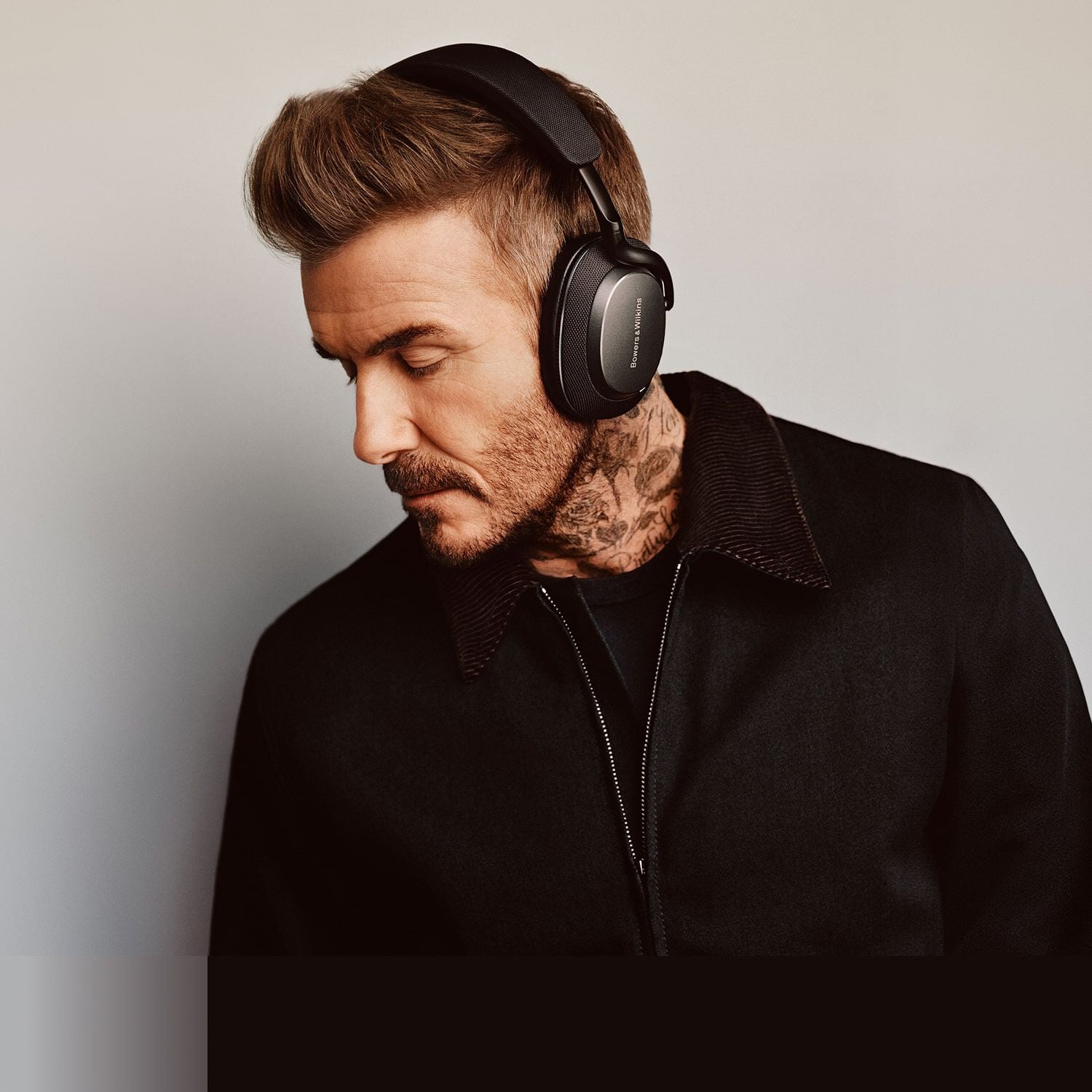 Px8 - Flagship noise-cancelling wireless headphone | Bowers