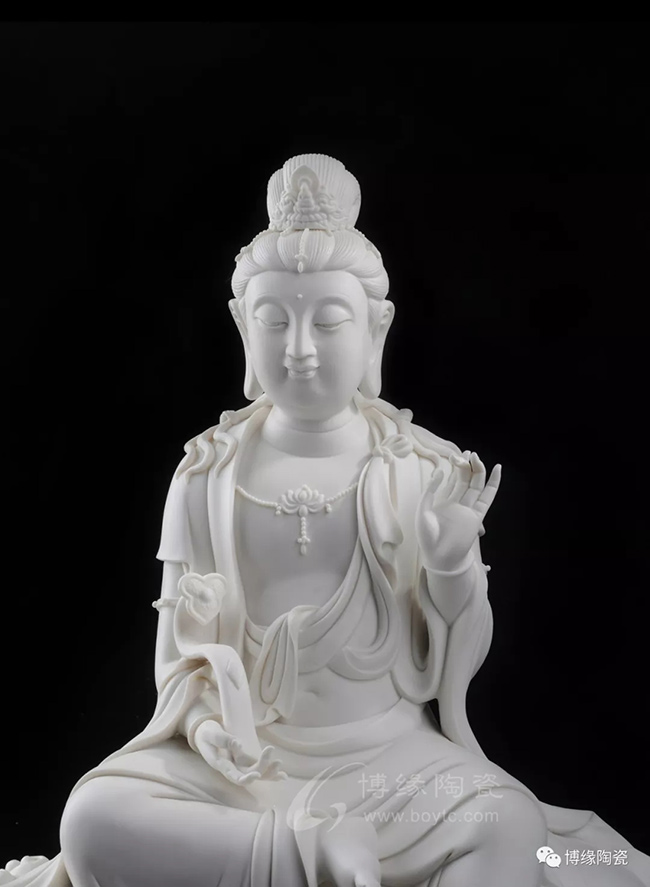 白檀製 釈迦如来・普賢菩薩・文殊菩薩刻 香合佛 仕覆付 共箱 V R8423