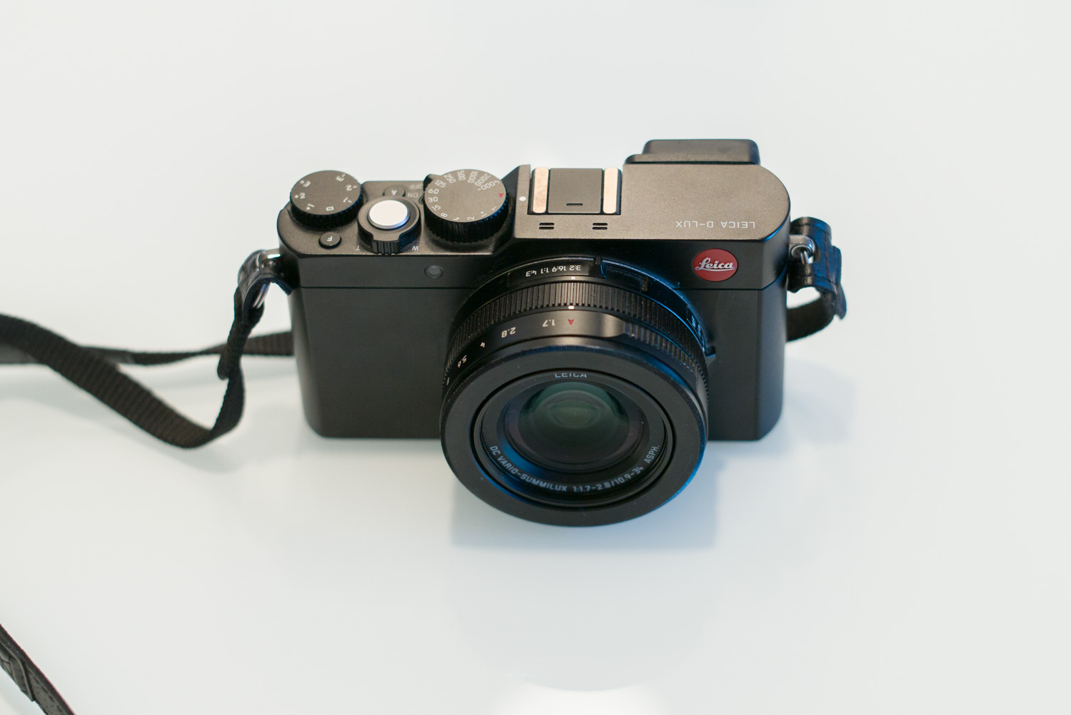 BONEV PHOTOGRAPHY - Leica D-Lux 109 review article