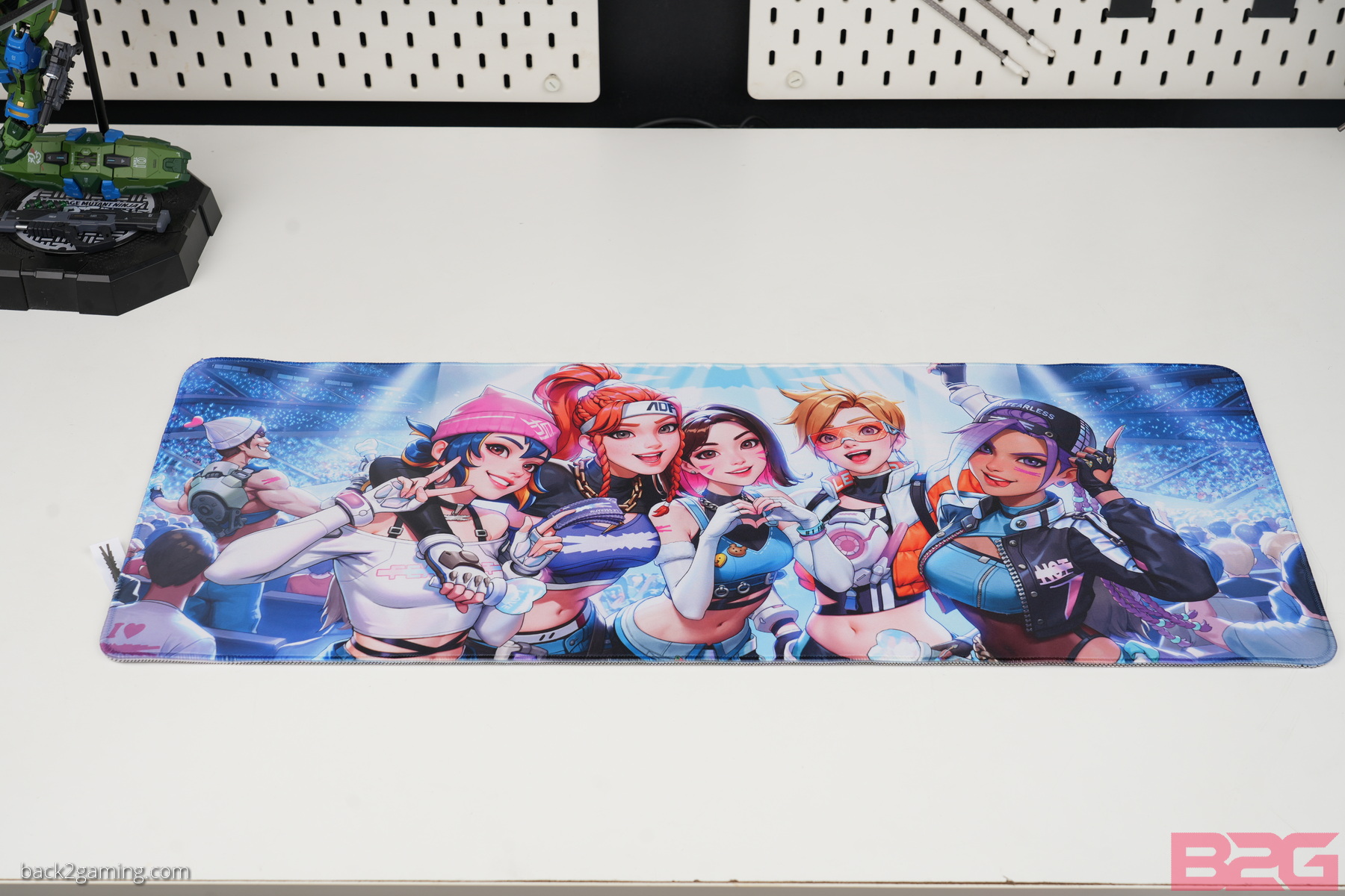 LE-SSERAFIM-x-OVERWATCH-2-