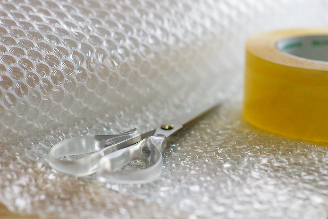 缶バッジの梱包】必要な資材や手順、発送方法、ビジネスにおける注意点