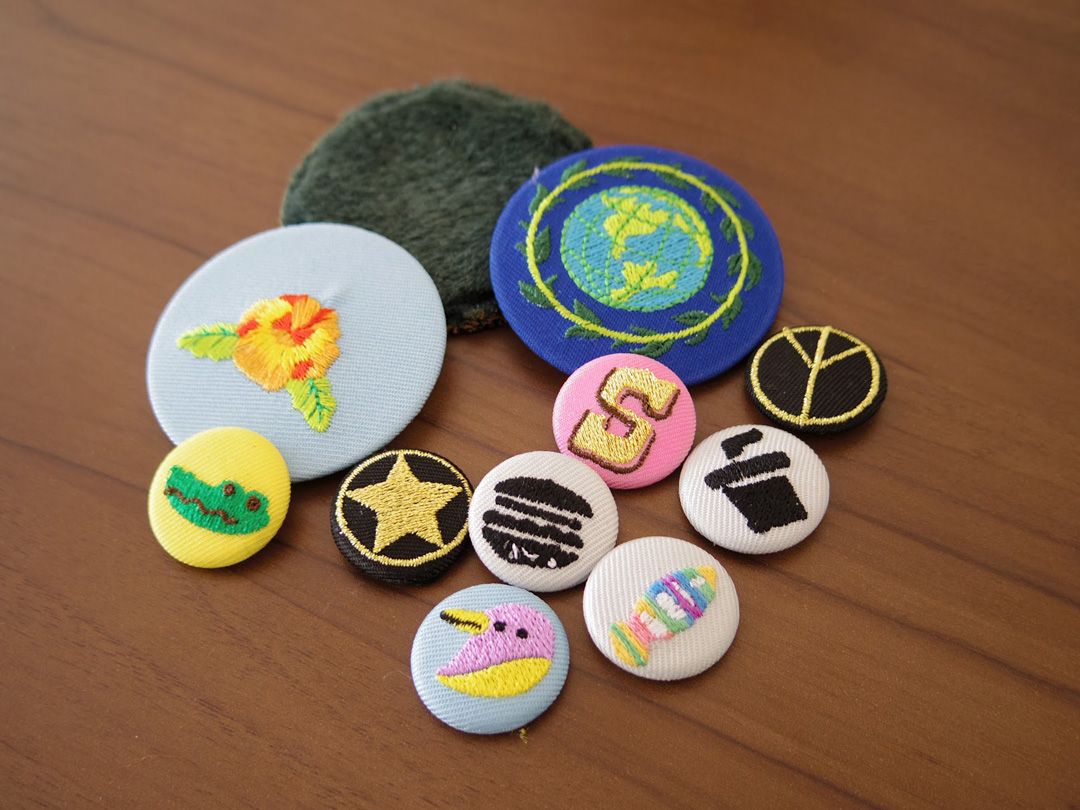 デジモン刺繍缶バッチコンプリート