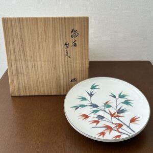 十四代酒井田柿右衛門「濁手紅葉文額皿」 の買取実績｜福岡県久留米市