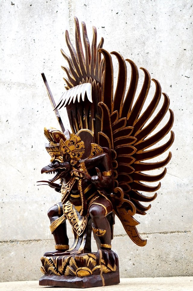 ヴィンテージ インドネシア ヒンドゥー教の神様ガルーダのとてつもない