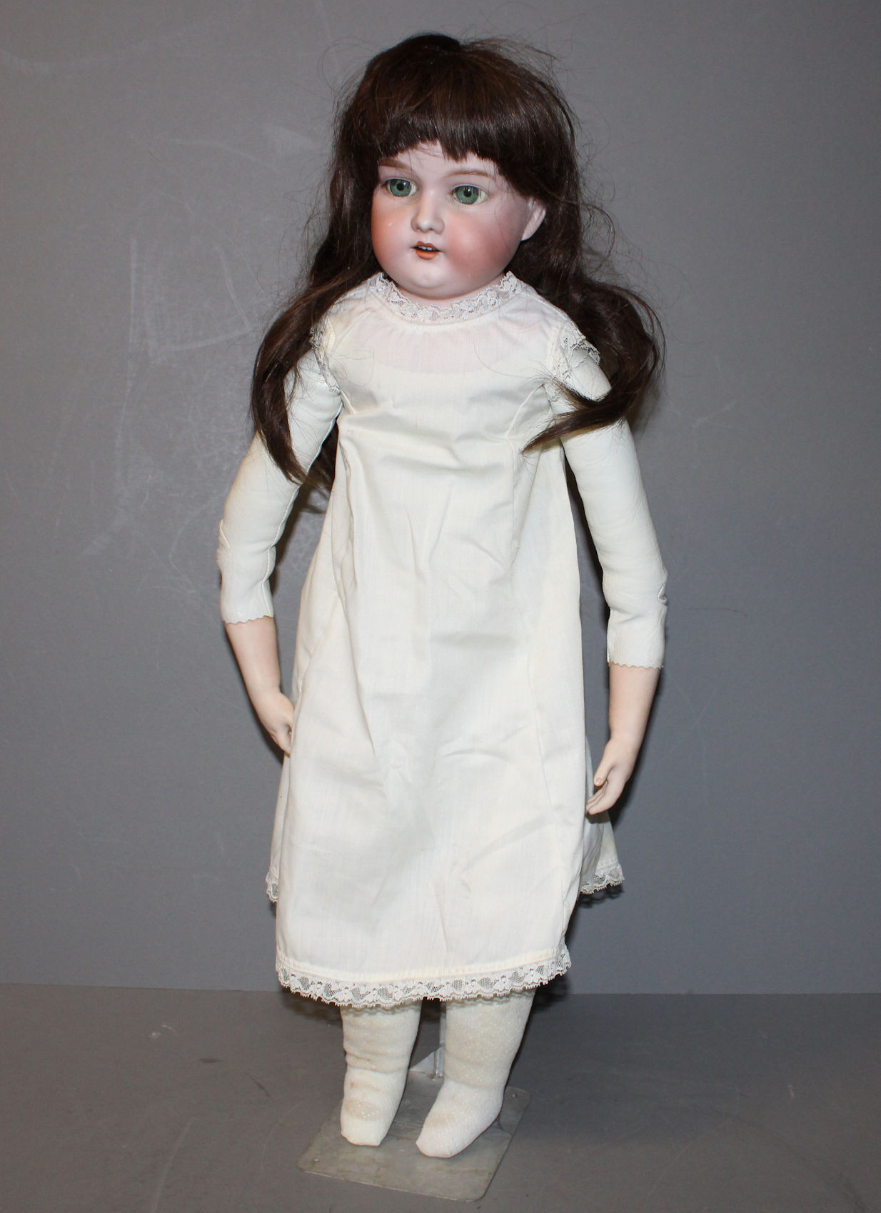 Armand Marcel 370mold(20世紀初頭の磁器人形) Armand Marcel 370mold