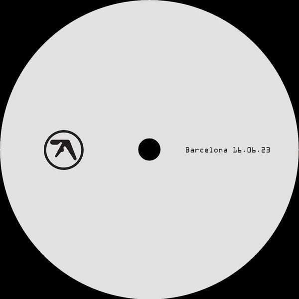 BEATINK.COM / APHEX TWIN 音楽史に残るアンビエントの大名盤