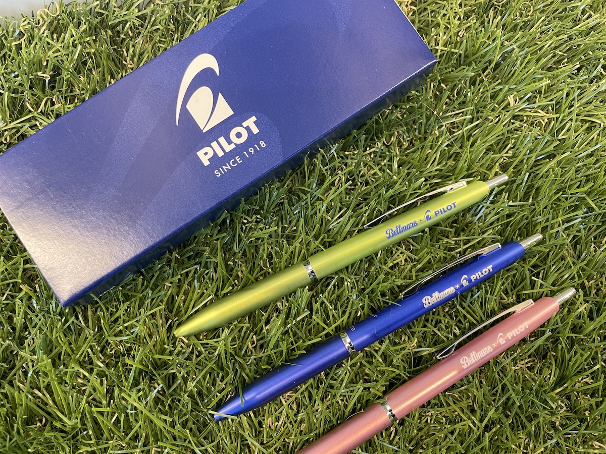 PILOT presents 2022シーズン来場者プレゼントになめらか油性