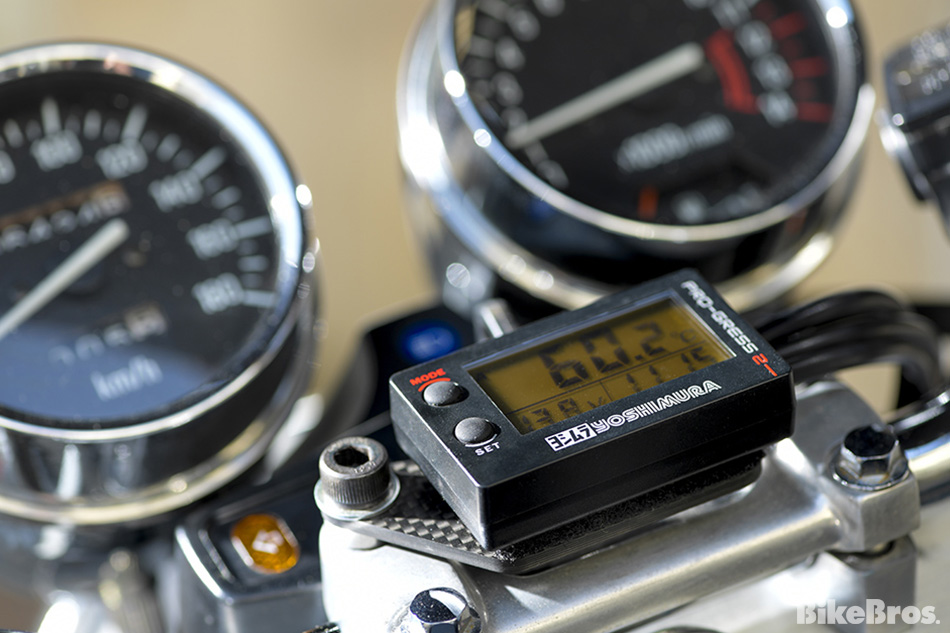 水温・油温を高精度で管理するデジタルメーターの最高峰 特集記事