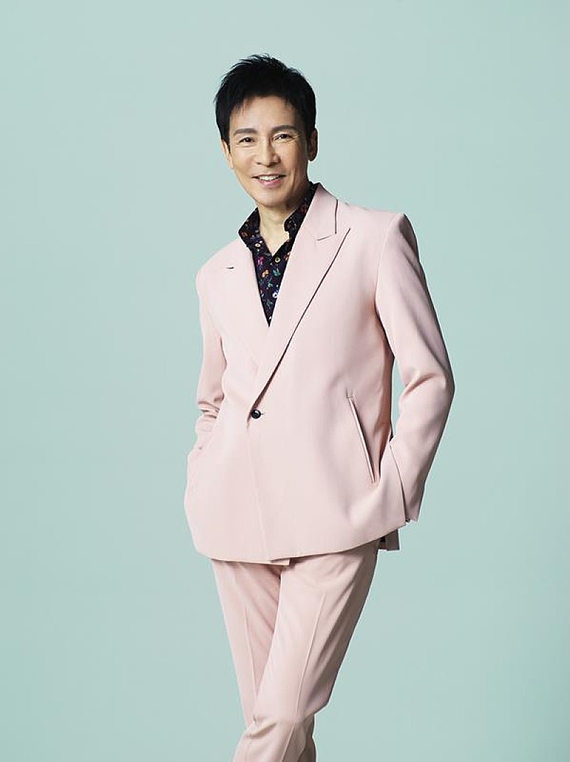 郷ひろみ、2024年最新全国ツアー【Initial G】映像作品ジャケット写真