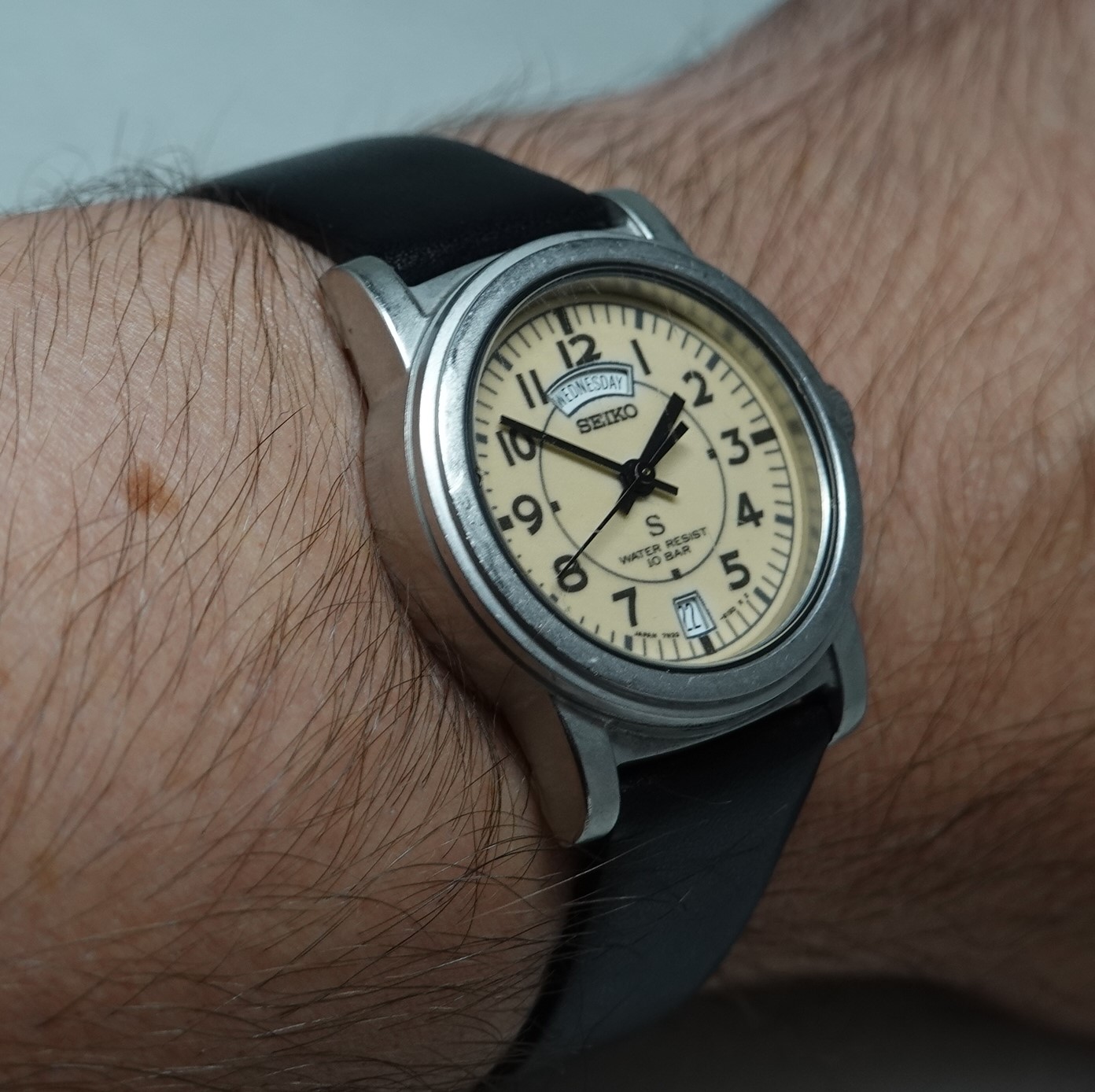 SOLD 1997 Seiko SUS Full Lume Dial - Birth Year Watches